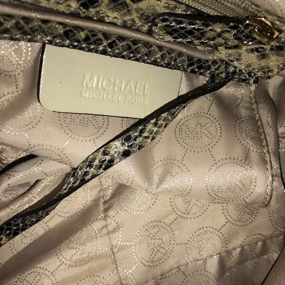 Michael KORS Phyton bag and matching wallet - Picture 2 of 7